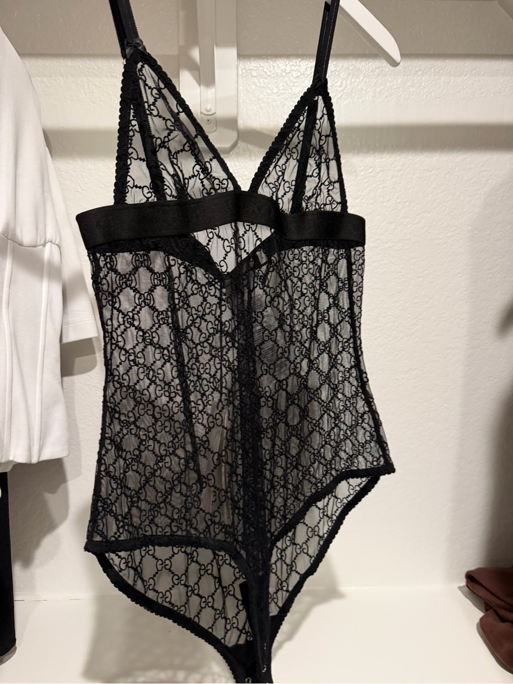 Women’s Gucci black lace top large